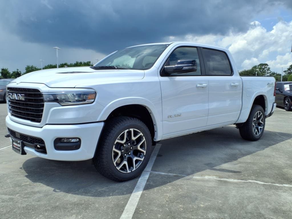 2026 Ram 1500 Laramie photo 3