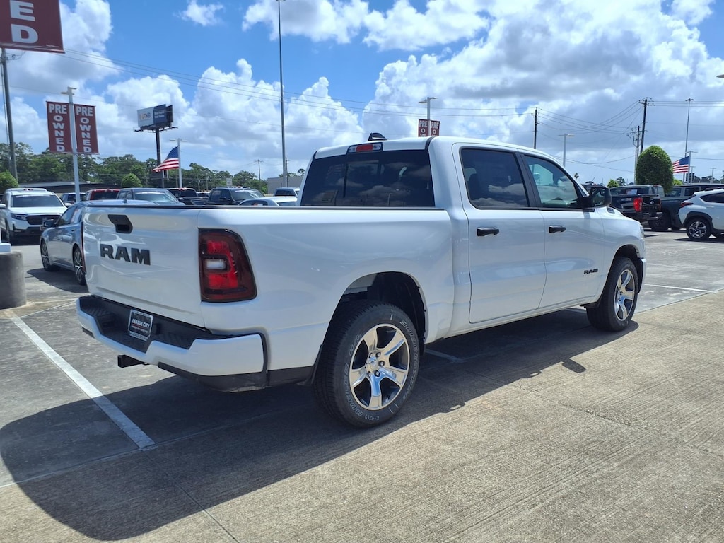 New 2026 Ram 1500 Express Crew Cab