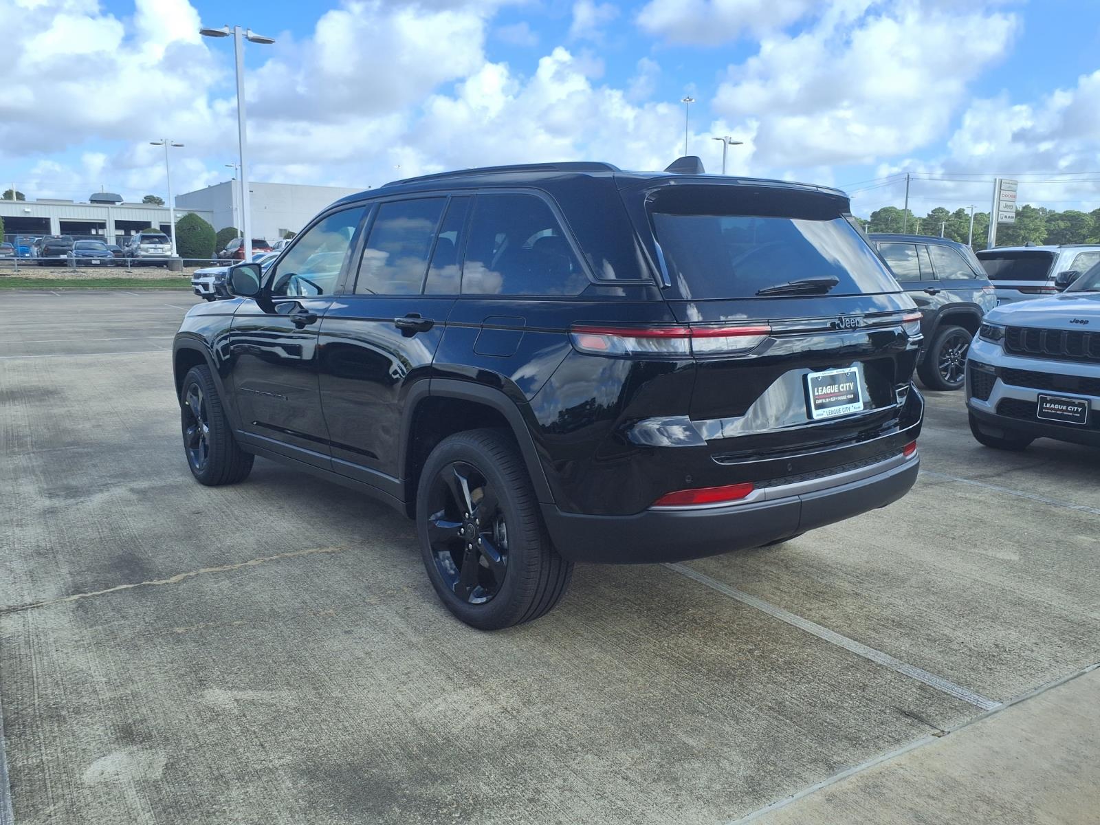New 2027 Jeep Grand Cherokee 2 Row Limited Sport Utility