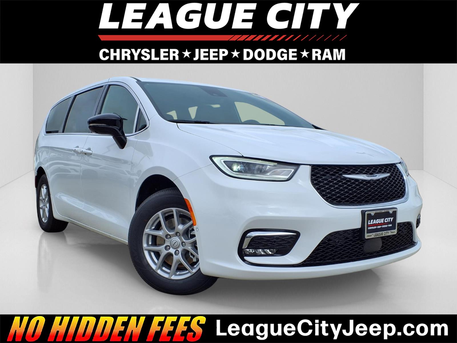 2026 Chrysler Pacifica Select's photo