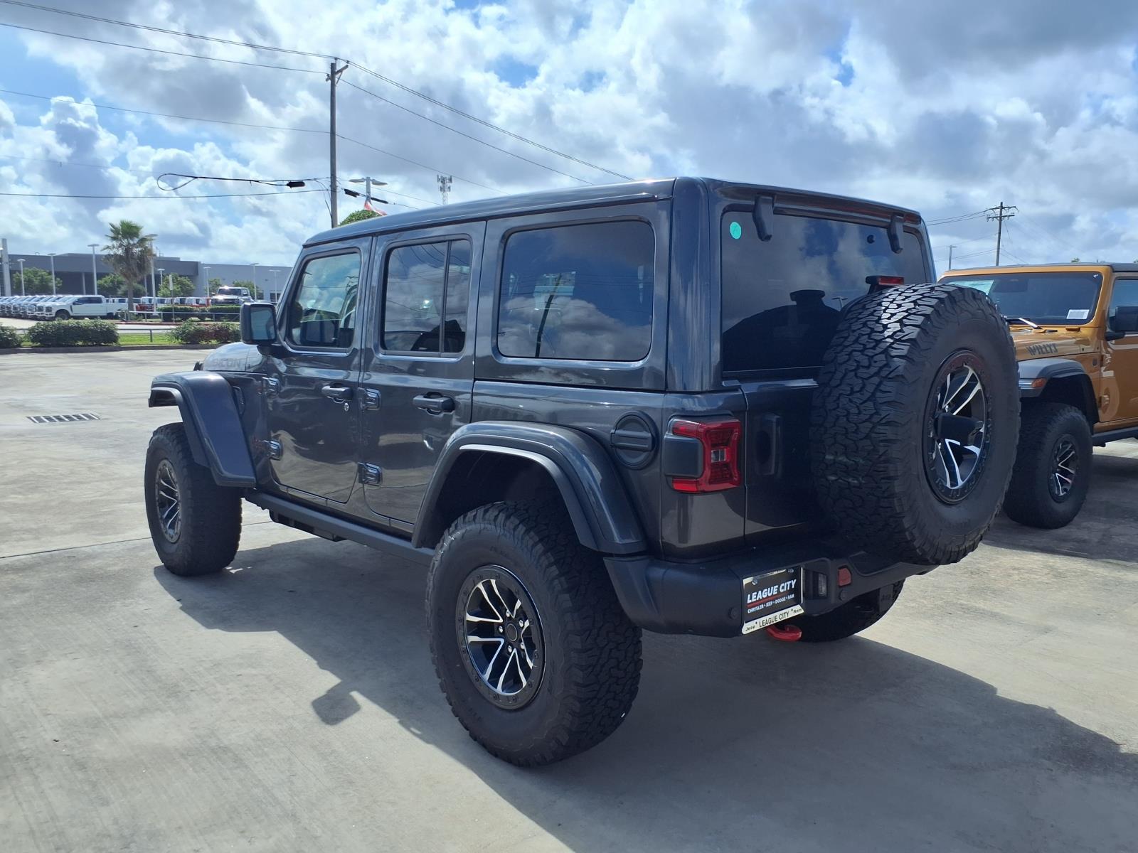 New 2027 Jeep Wrangler 4-Door Rubicon X Sport Utility