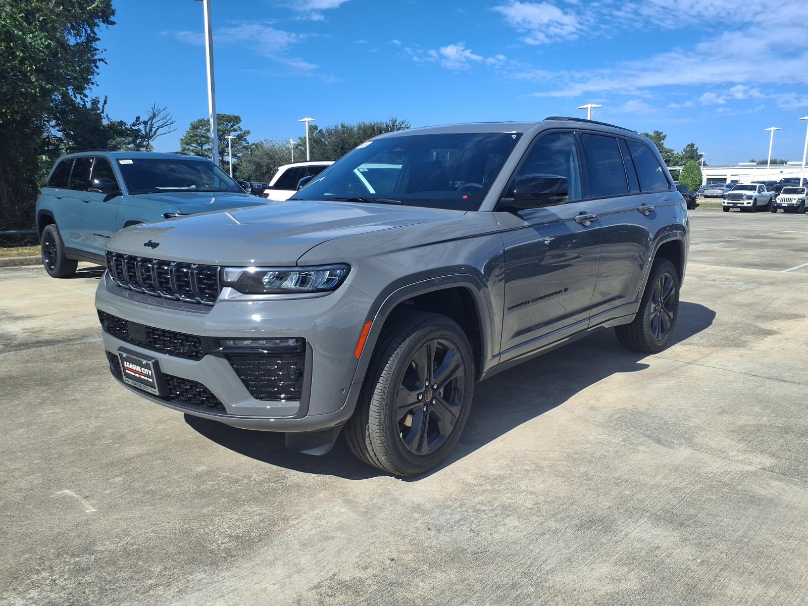 New 2027 Jeep Grand Cherokee 2 Row Limited Reserve Sport Utility