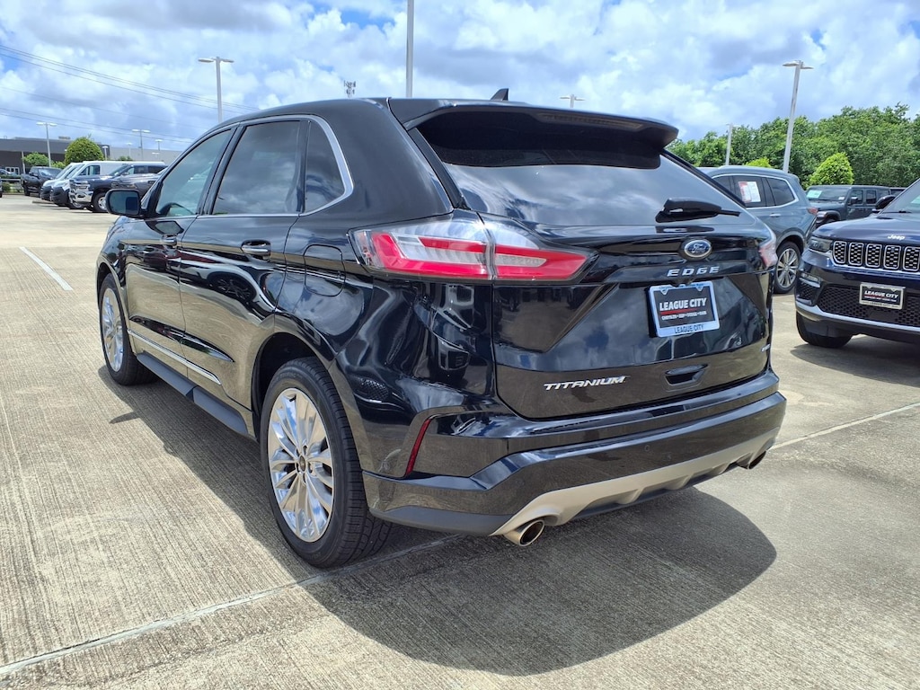 Used 2022 Ford Edge Titanium SUV