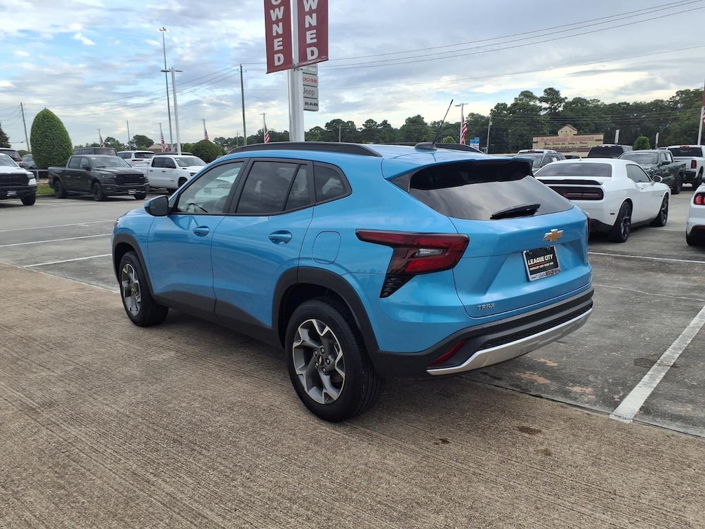Used 2026 Chevrolet Trax LT LT Crossover