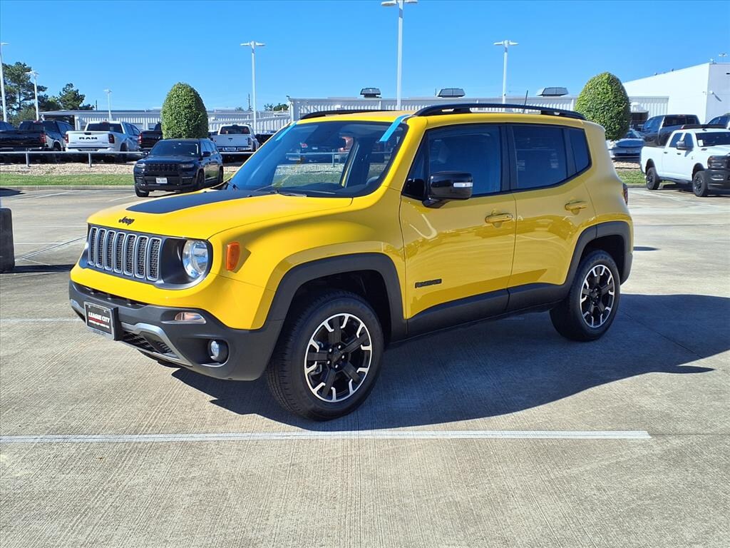 Used 2023 Jeep Renegade Latitude SUV
