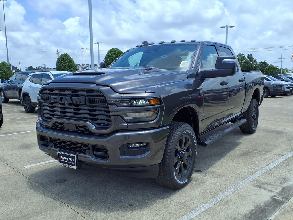 New 2026 Ram 2500 Black Express Crew Cab