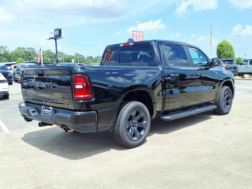 New 2026 Ram 1500 Express Crew Cab