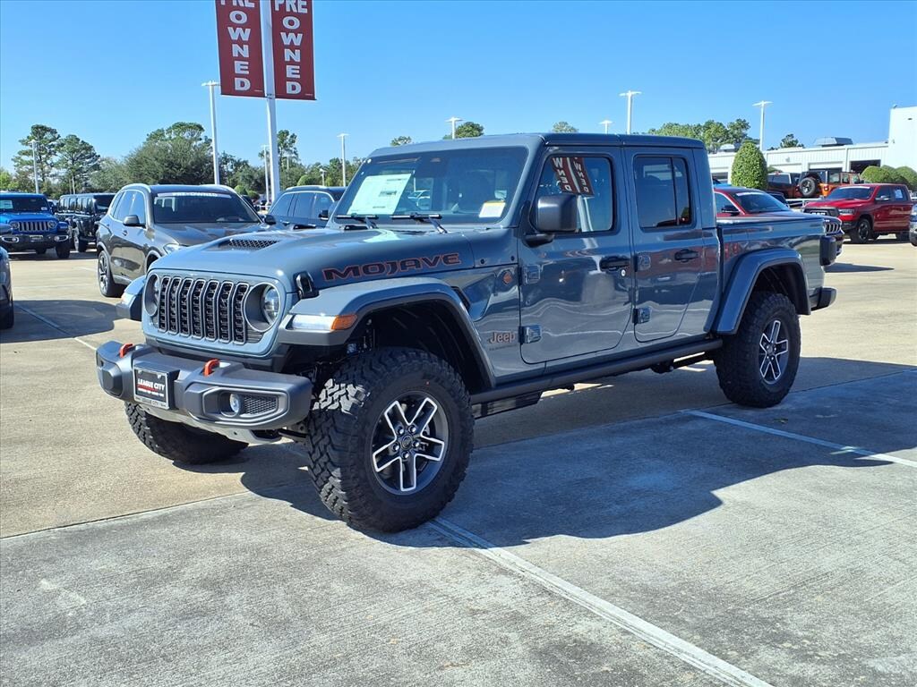 New 2026 Jeep Gladiator Mojave Pickup