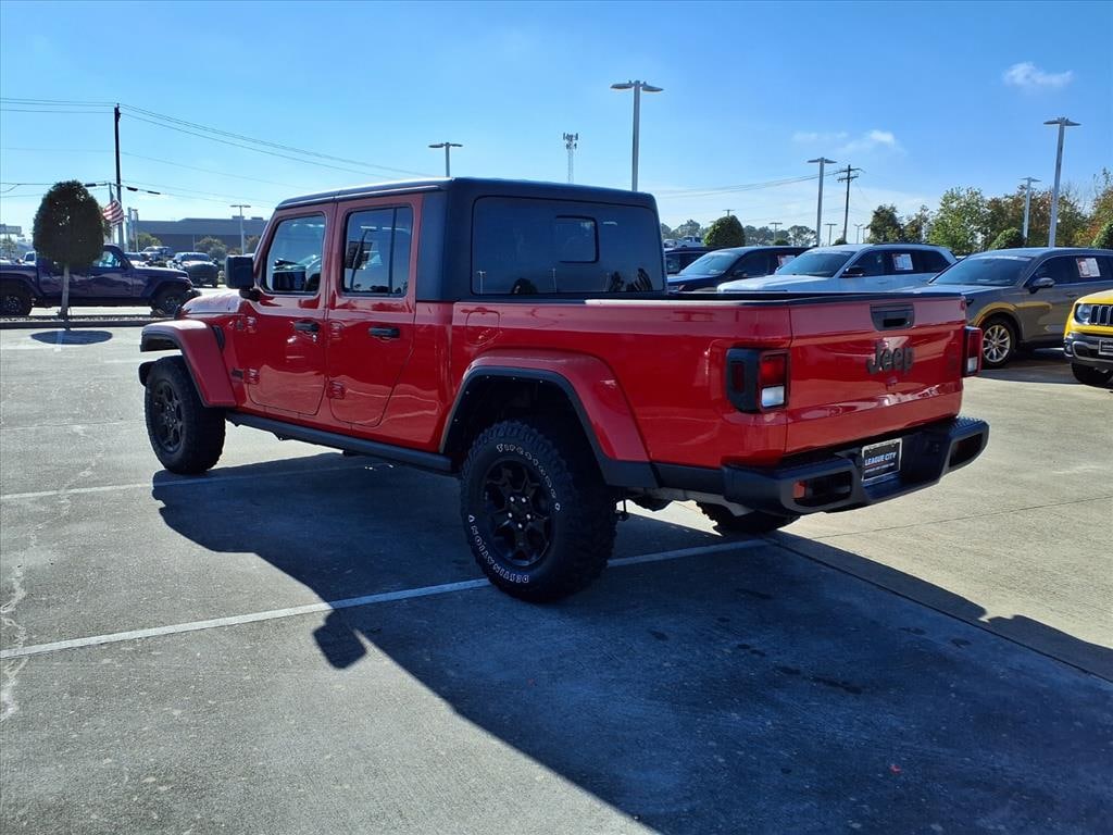 Used 2023 Jeep Gladiator Willys Truck