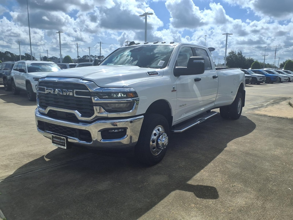 New 2027 Ram 3500 Lone Star Pickup