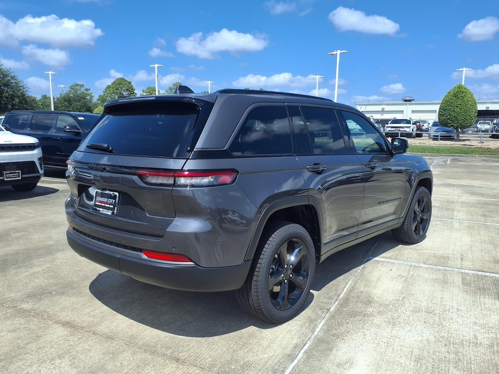 New 2026 Jeep Grand Cherokee Limited Sport Utility