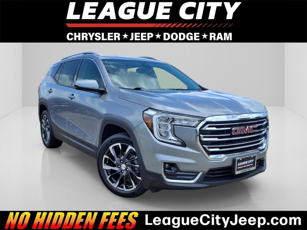 Used 2024 GMC Terrain SLT SUV