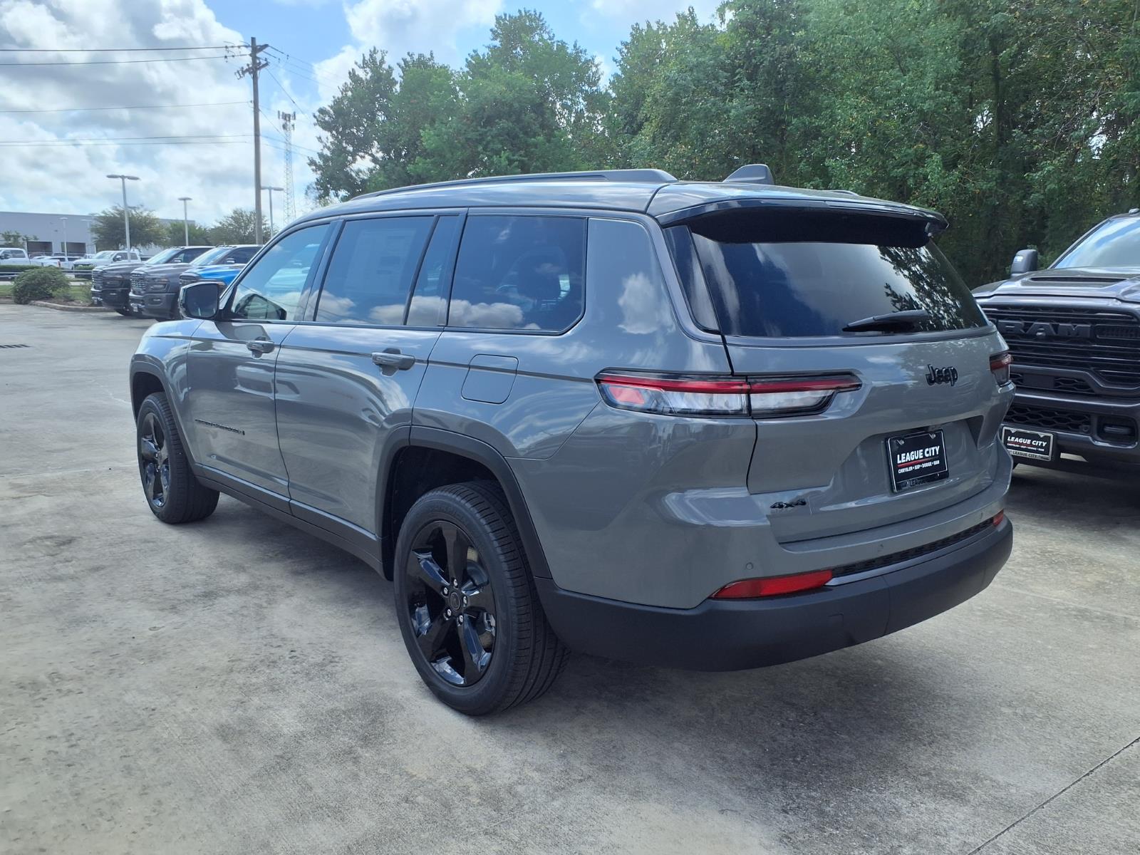 New 2027 Jeep Grand Cherokee L Limited Sport Utility