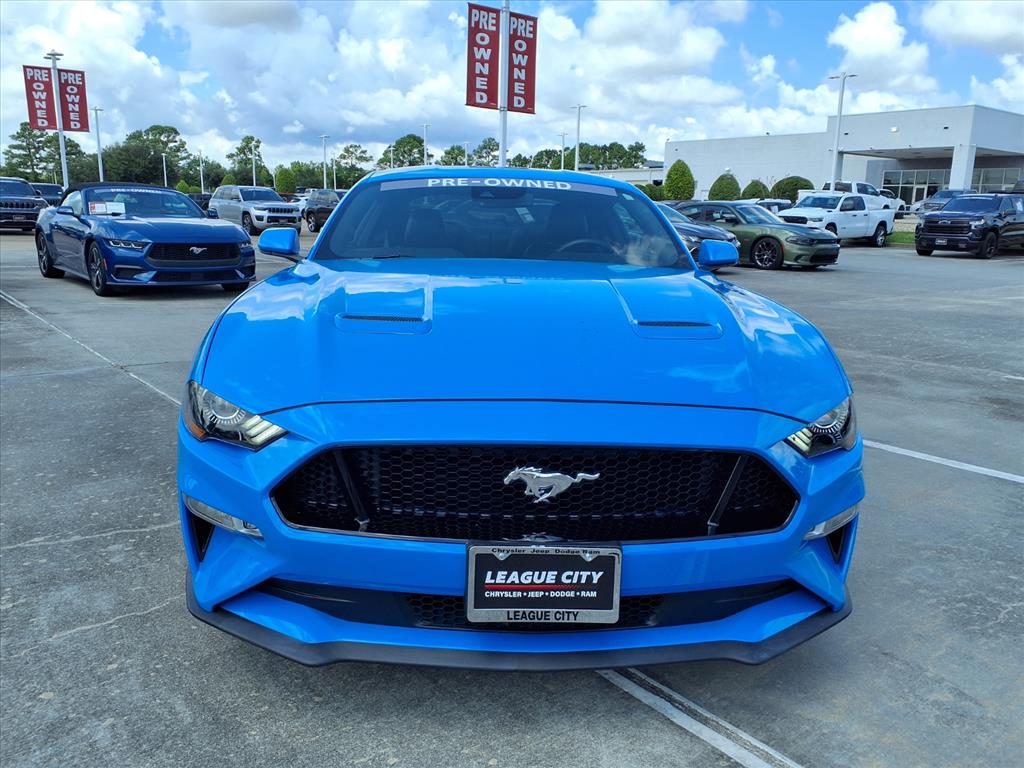 2022 Ford Mustang GT Premium photo 3