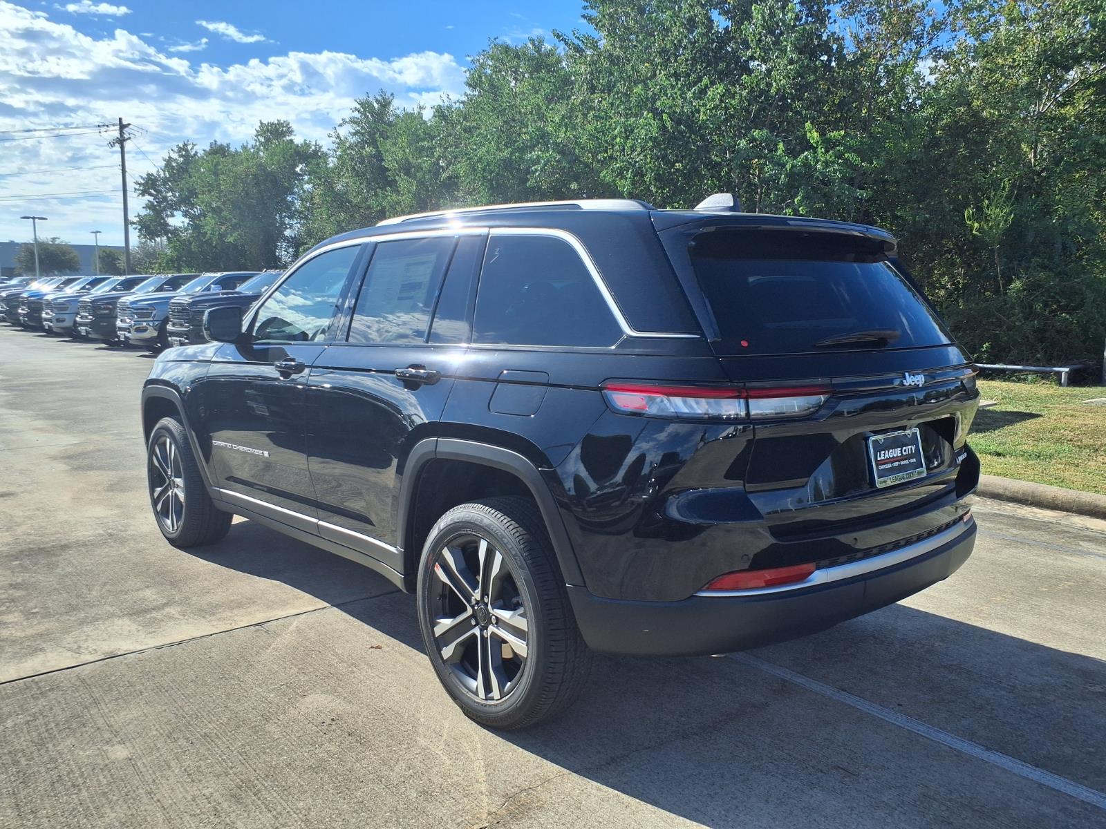 New 2027 Jeep Grand Cherokee 2 Row Limited Sport Utility