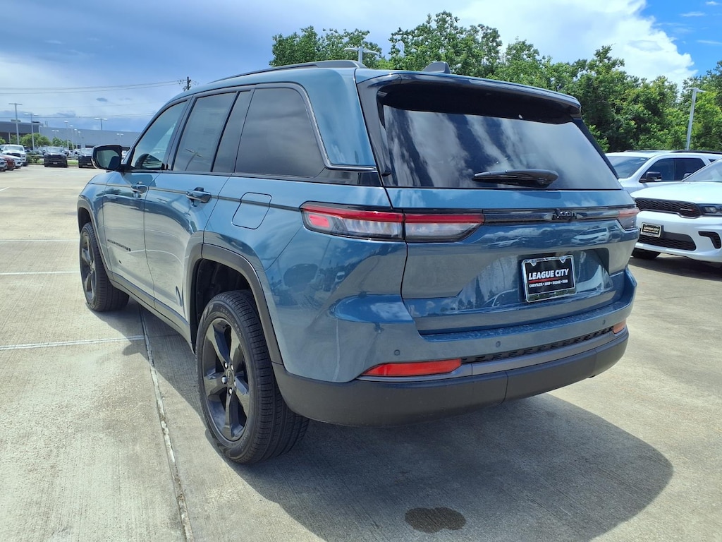 New 2026 Jeep Grand Cherokee Limited Sport Utility
