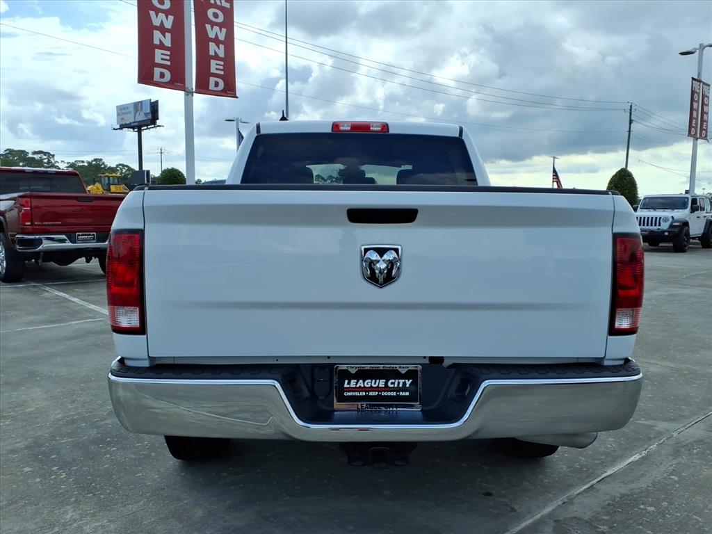 2024 Ram 1500 Classic Tradesman photo 4