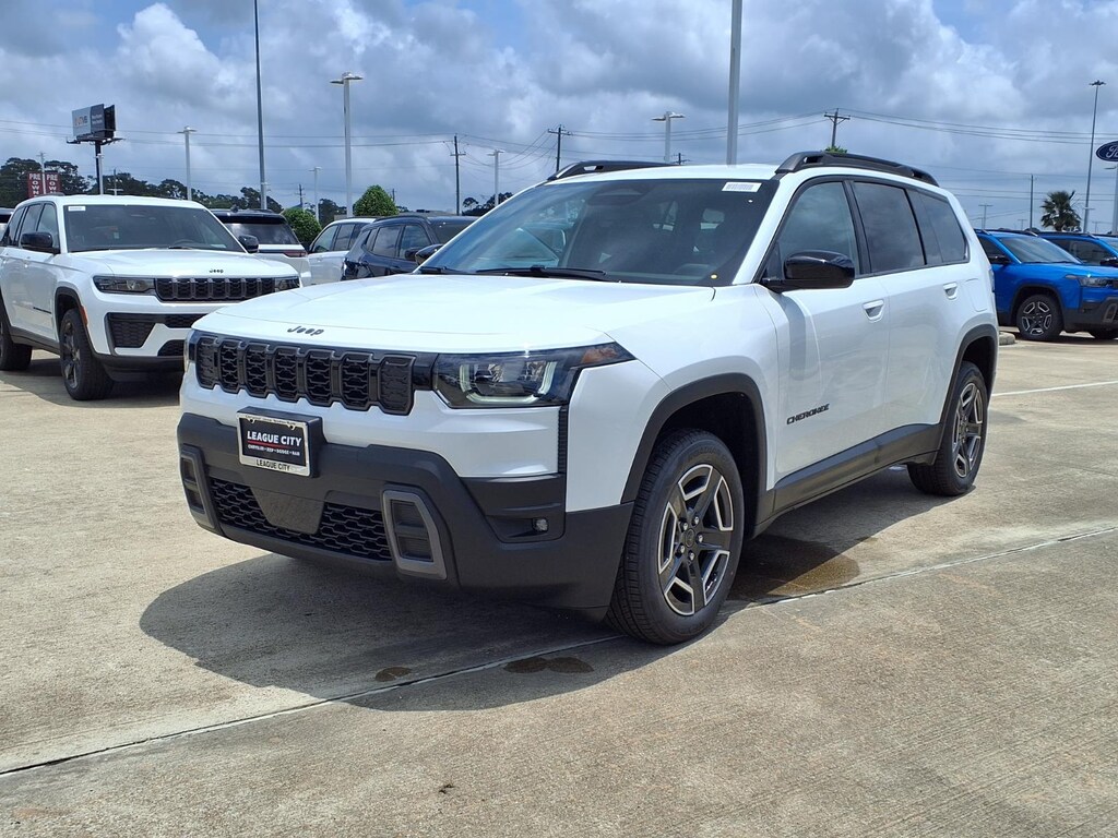 New 2026 Jeep Cherokee Laredo Sport Utility