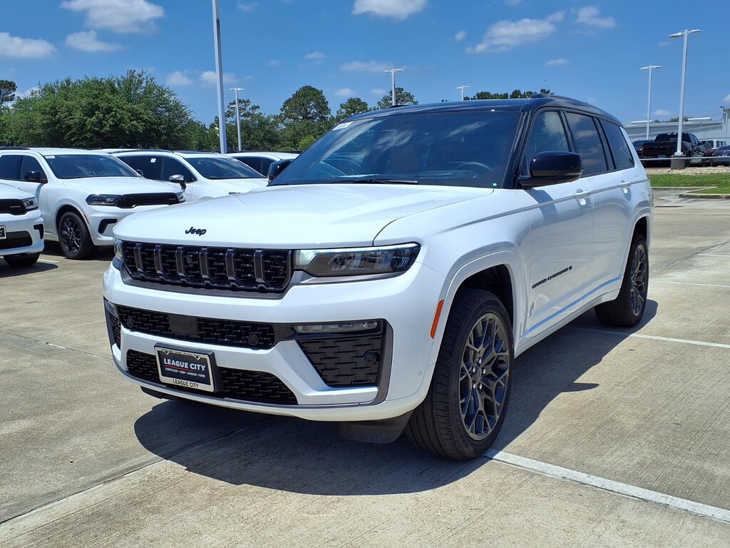 New 2026 Jeep Grand Cherokee L Summit Sport Utility