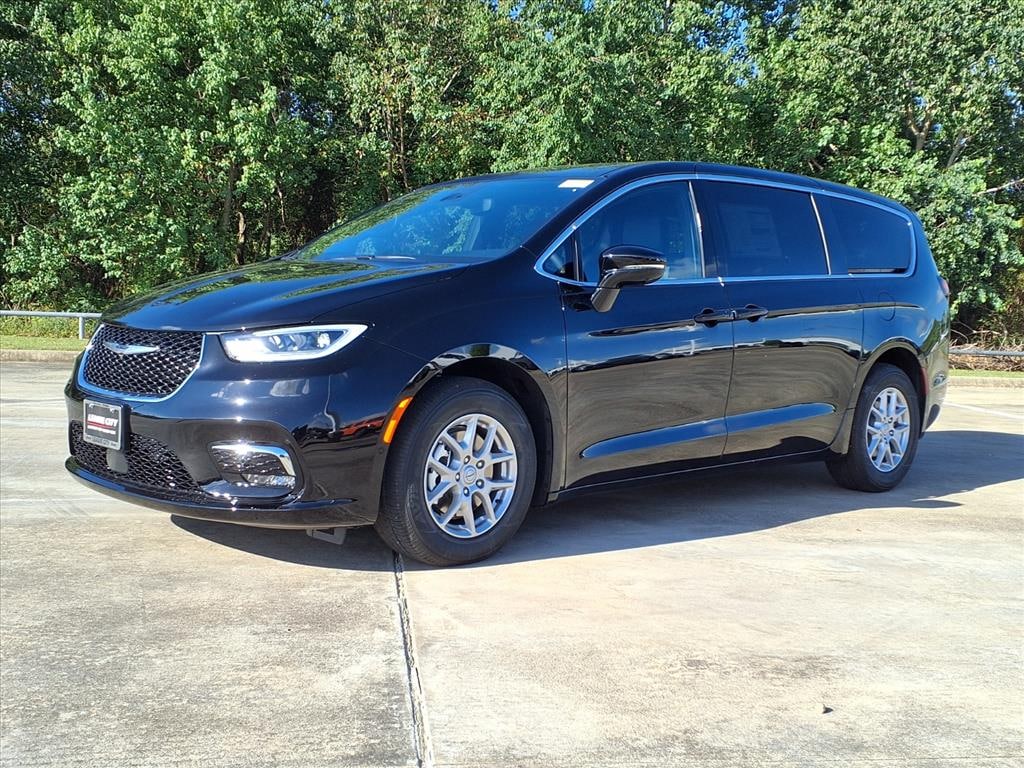 New 2026 Chrysler Pacifica SELECT Passenger Van