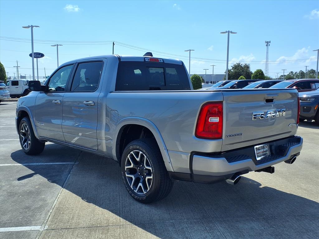 2025 Ram 1500 Laramie photo 2