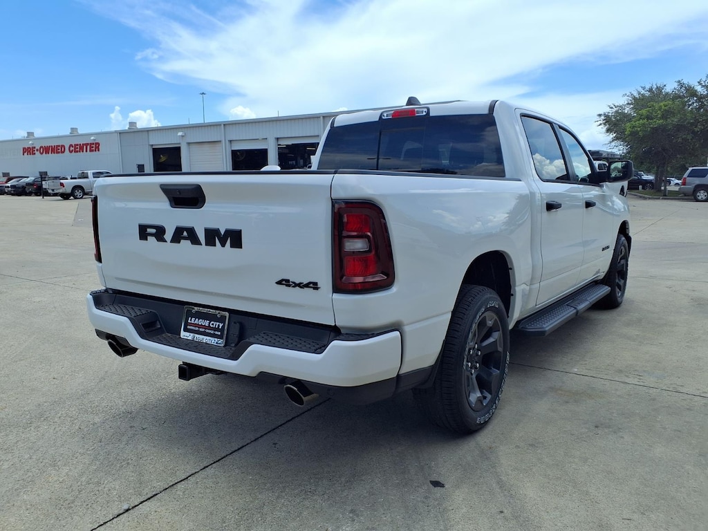 New 2026 Ram 1500 Express Crew Cab
