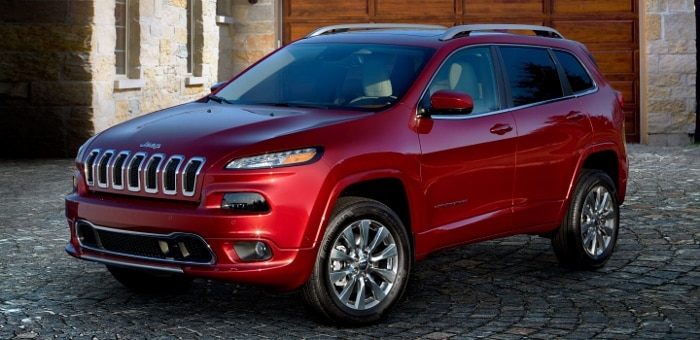 2017-Jeep-Cherokee-Overland (700x340).jpg