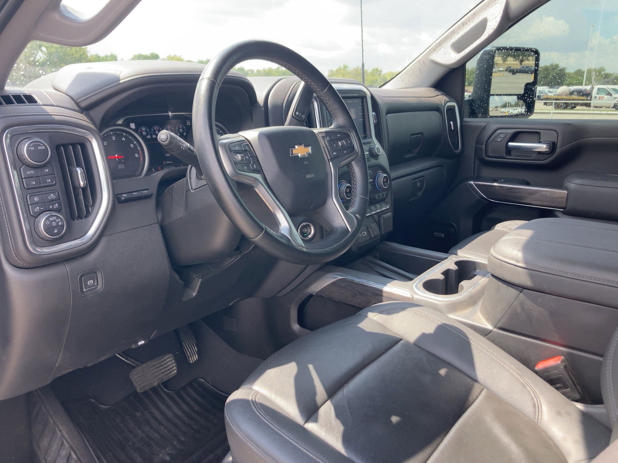 2023 Chevrolet Silverado 2500HD LTZ photo 4