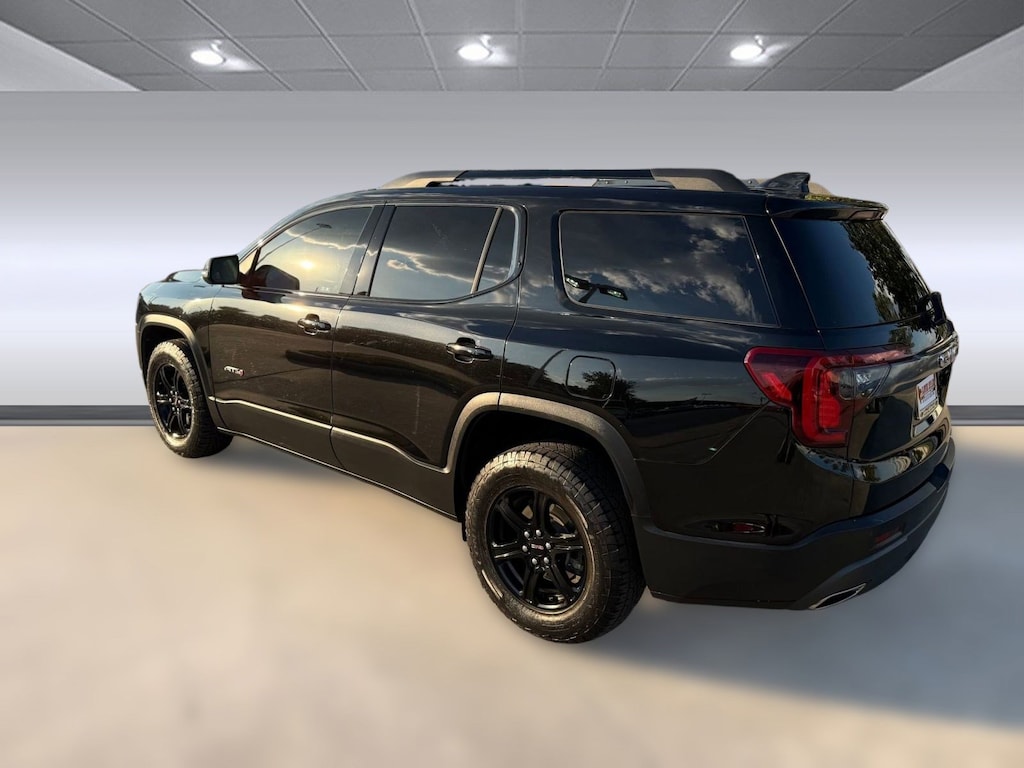 Used 2023 GMC Acadia AT4 SUV