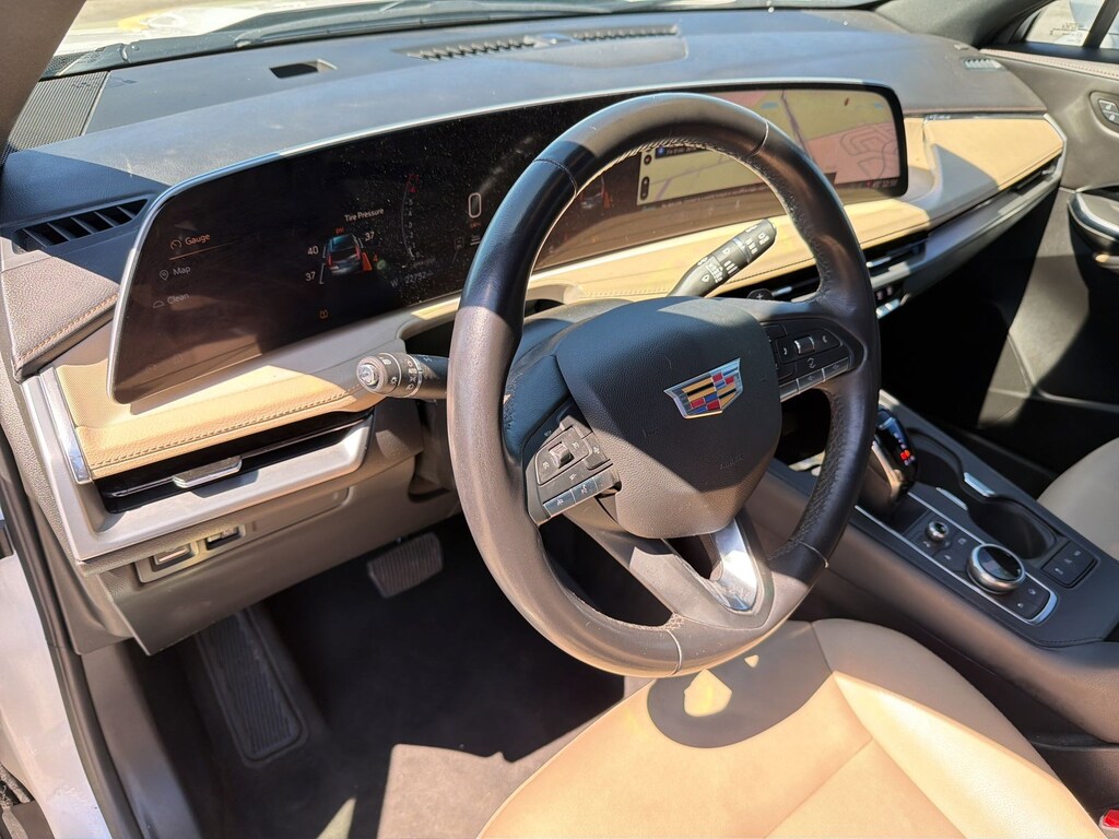 Used 2024 CADILLAC XT4 Luxury SUV