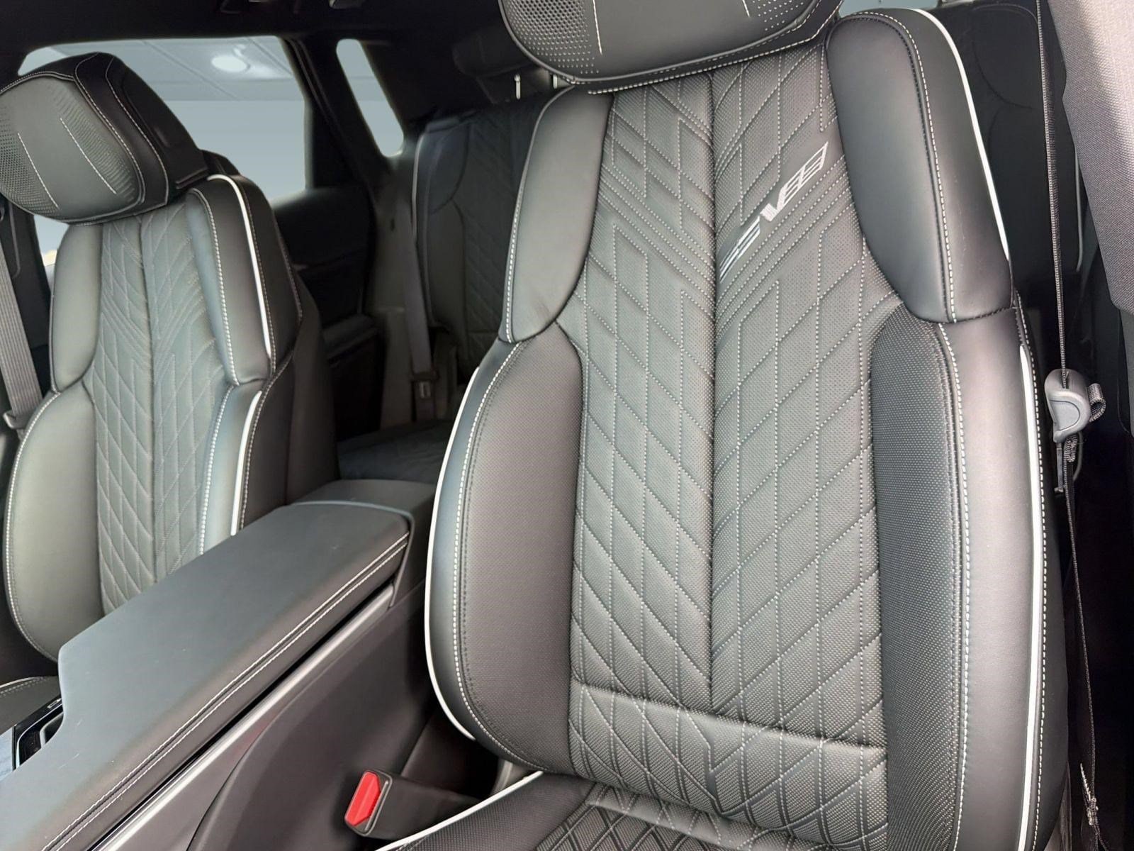 2026 Cadillac LYRIQ V Premium - Photo 25