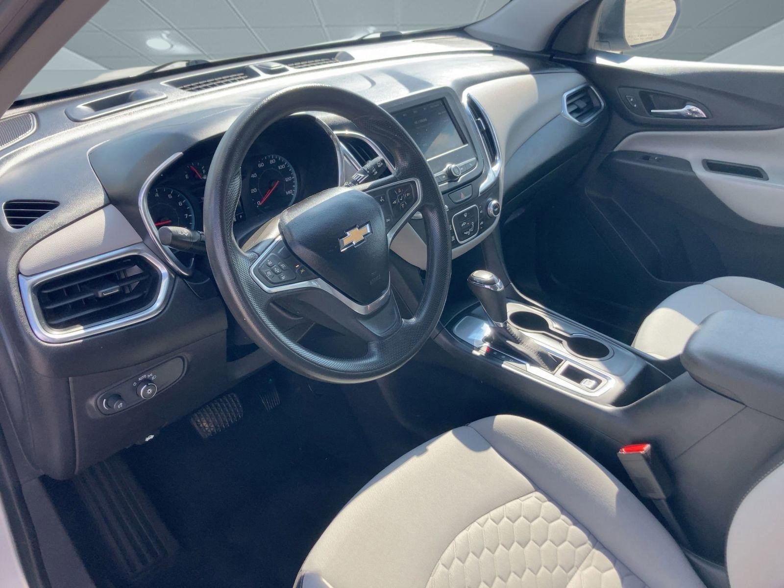 2020 Chevrolet Equinox LS photo 4