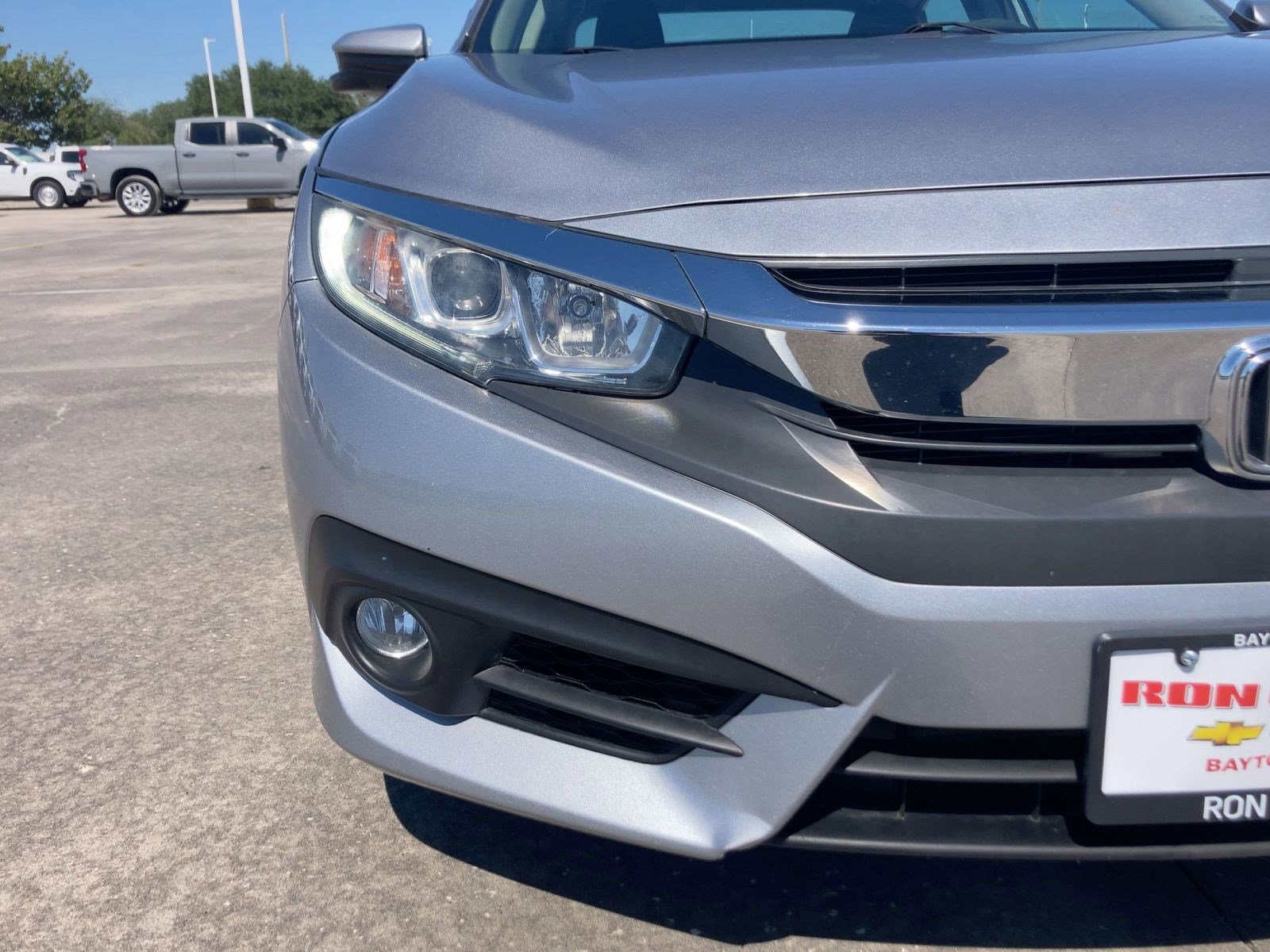 2017 Honda Civic EX-T photo 2