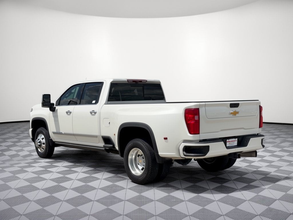 Used 2025 Chevrolet Silverado 3500 HD High Country DRW Truck