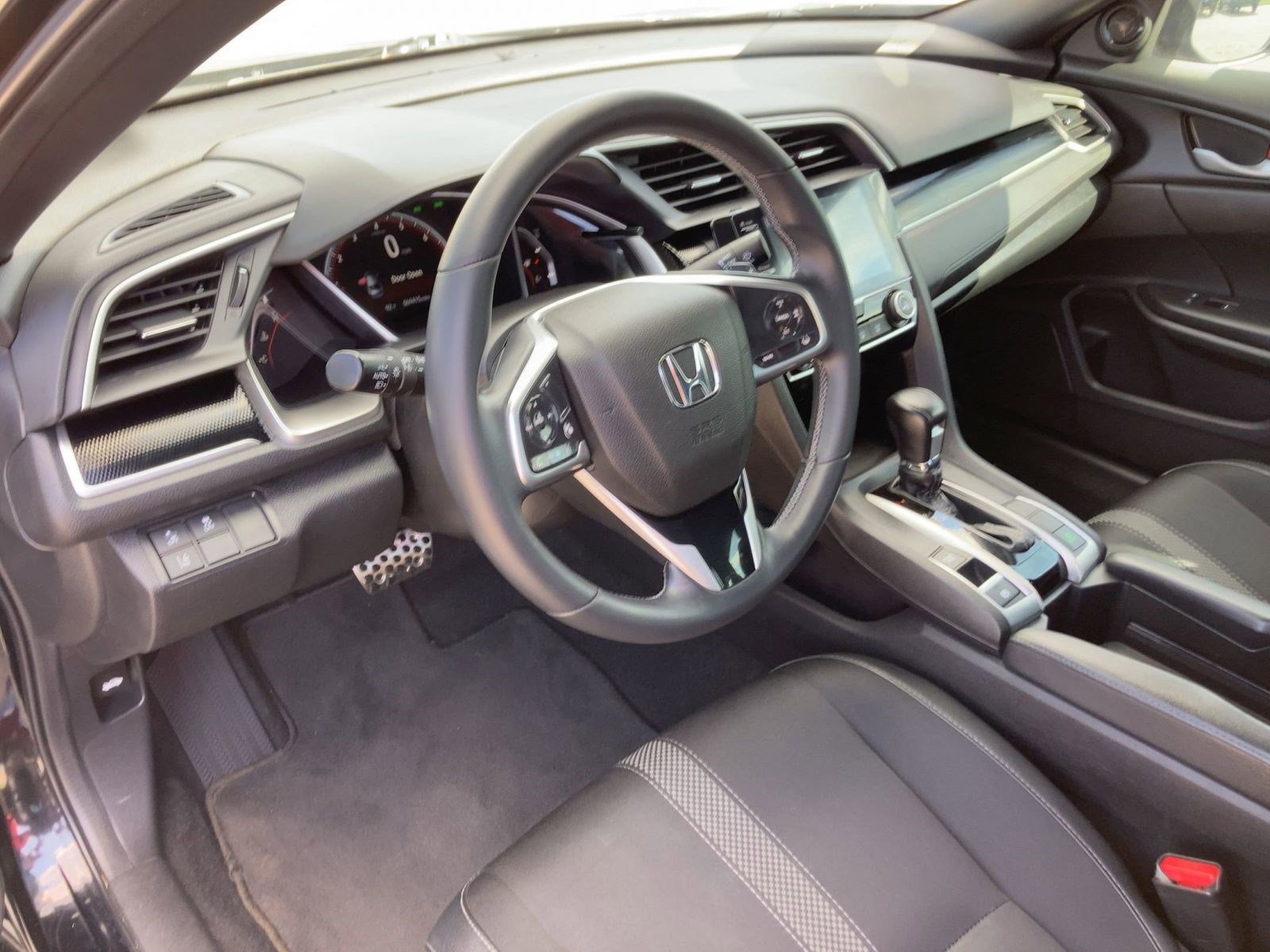 2020 Honda Civic Sport photo 4