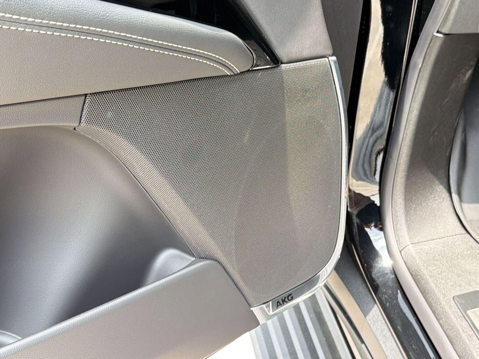 2026 Cadillac Escalade Luxury - Photo 24