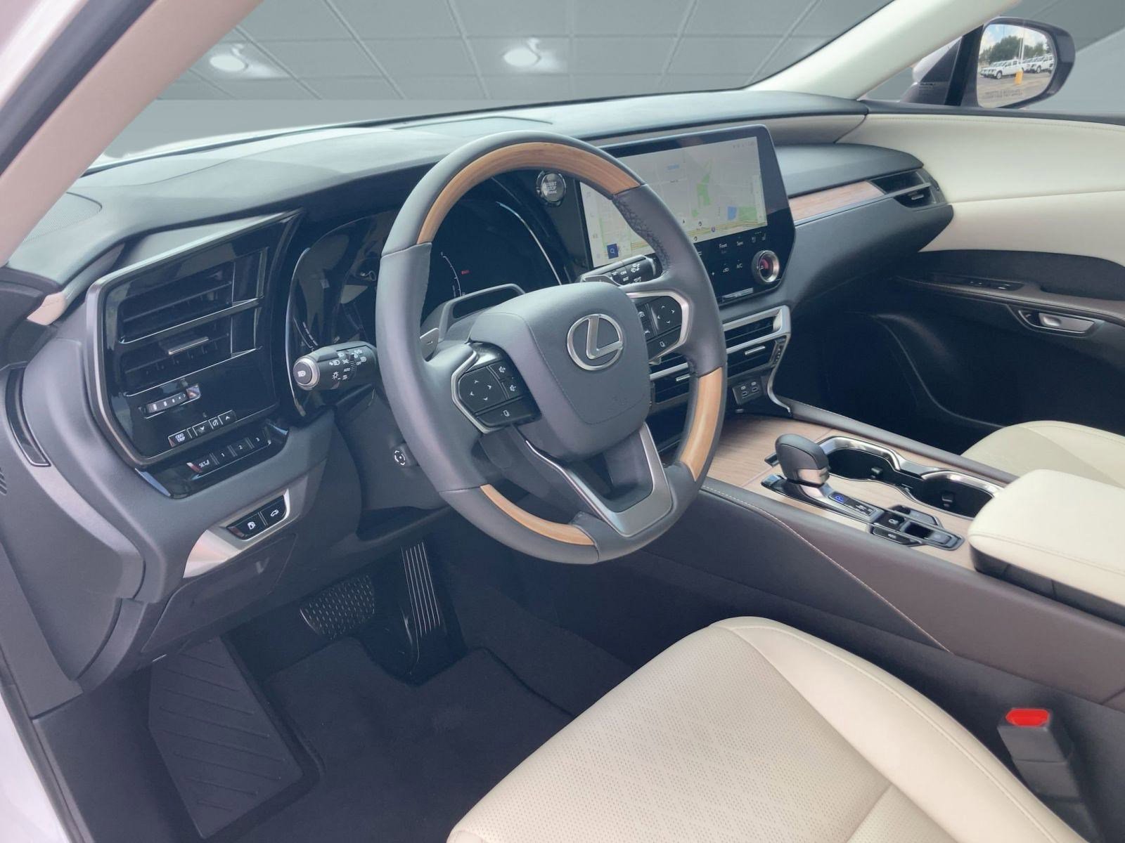 2024 Lexus RX 350 Premium photo 4