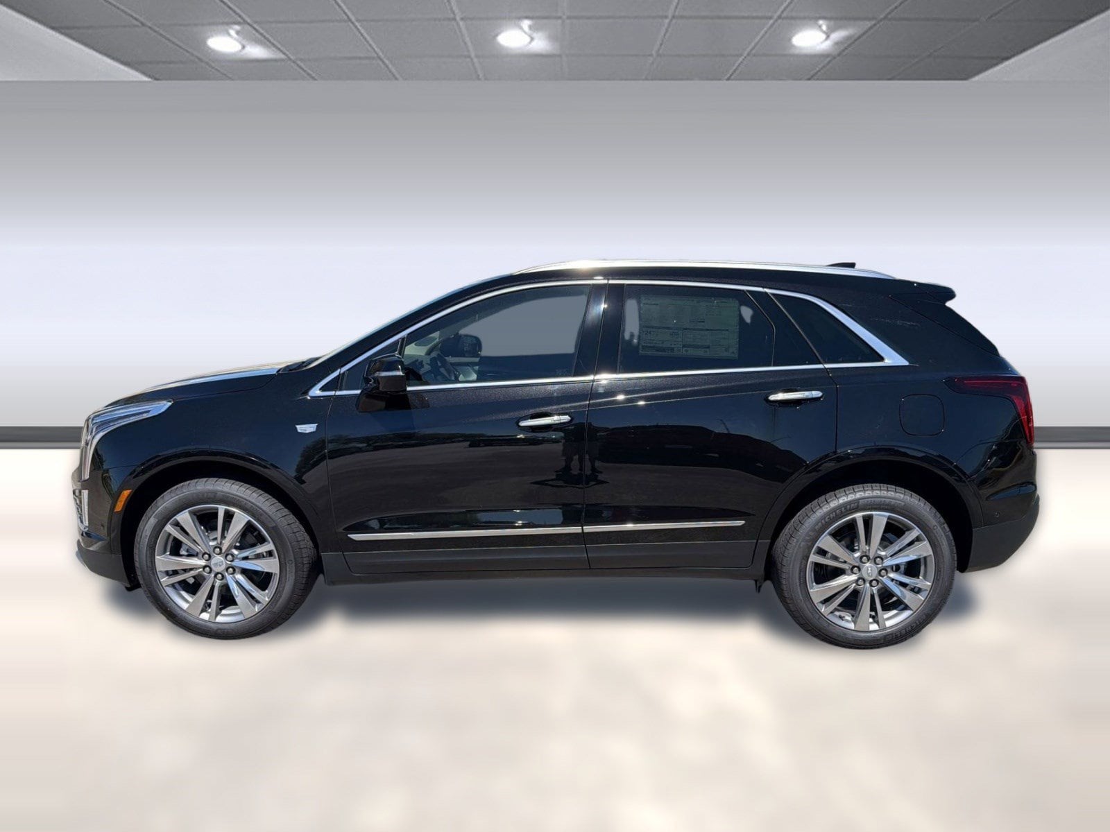 2026 Cadillac XT5 Premium Luxury - Photo 2