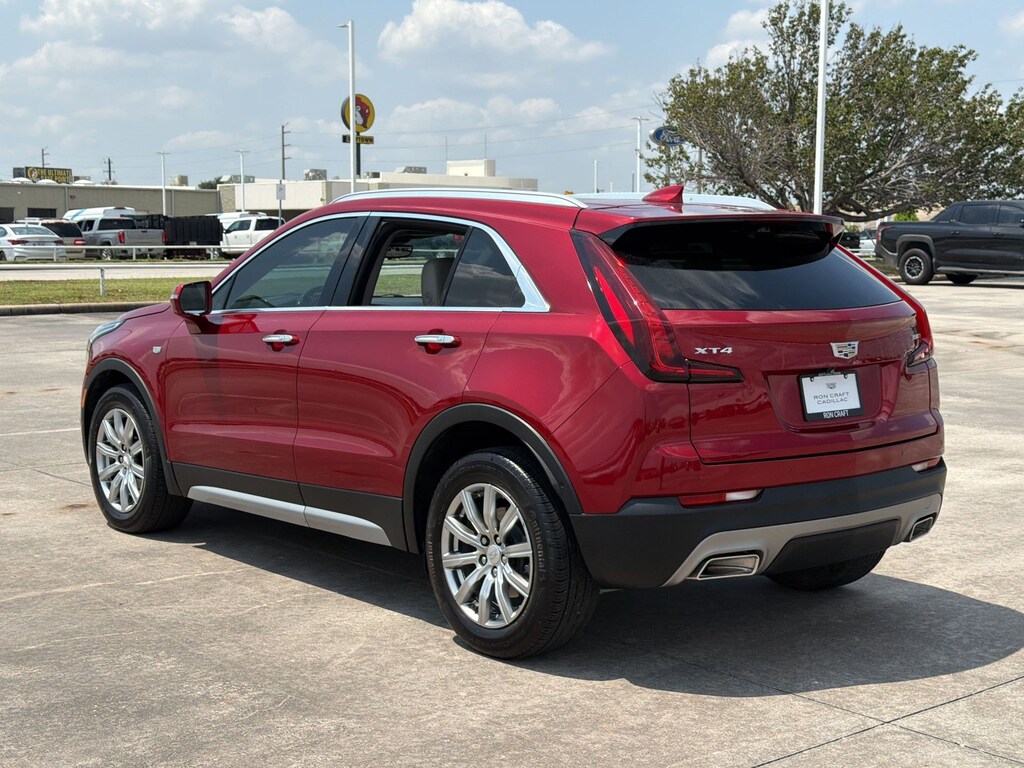 Used 2021 CADILLAC XT4 FWD Premium Luxury SUV