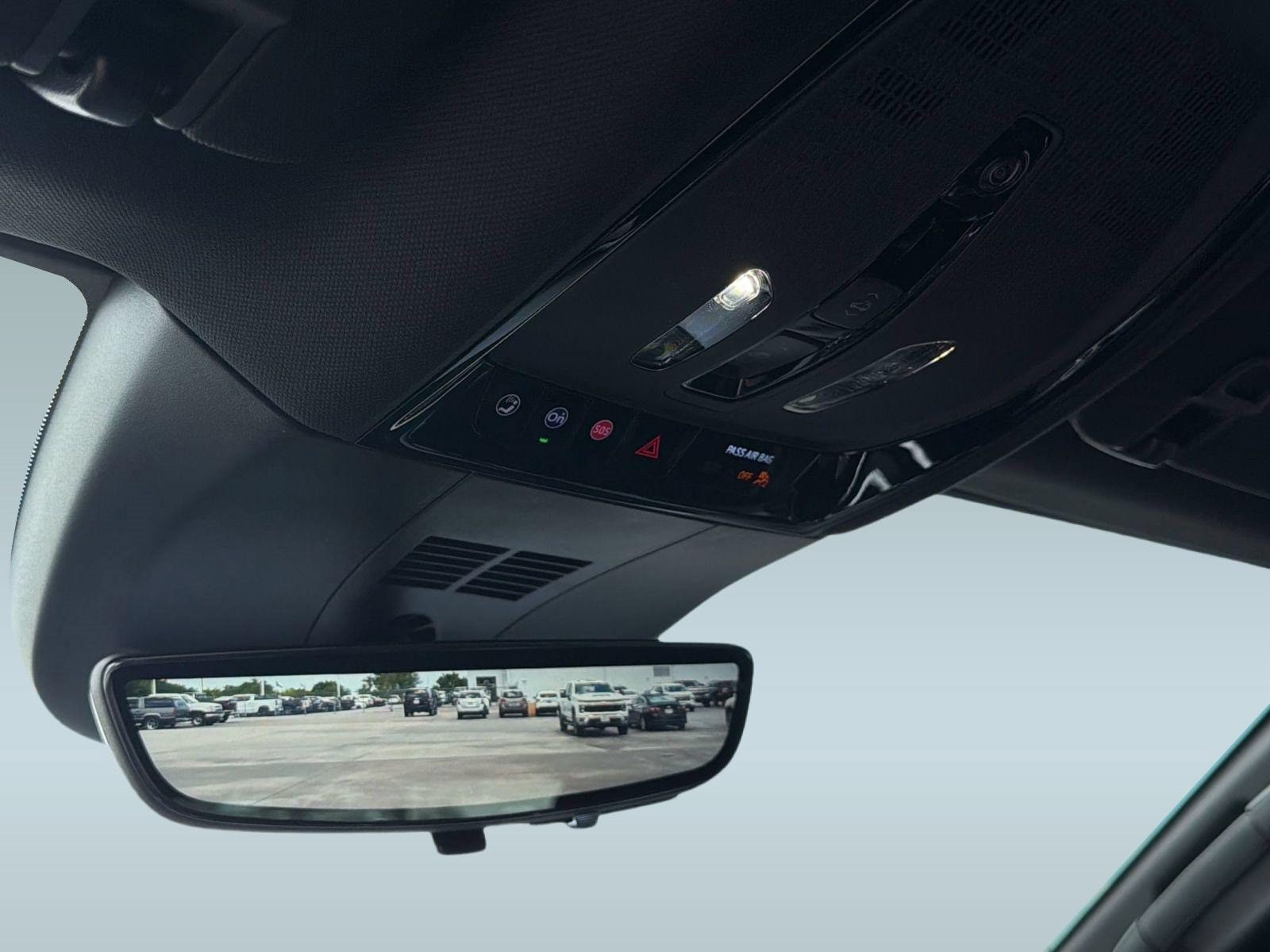 2026 Cadillac LYRIQ V Premium - Photo 27