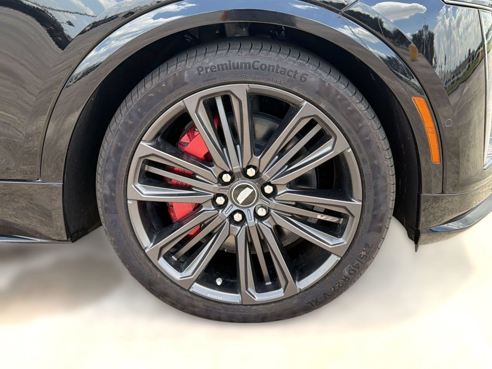 2026 Cadillac LYRIQ V Premium - Photo 13