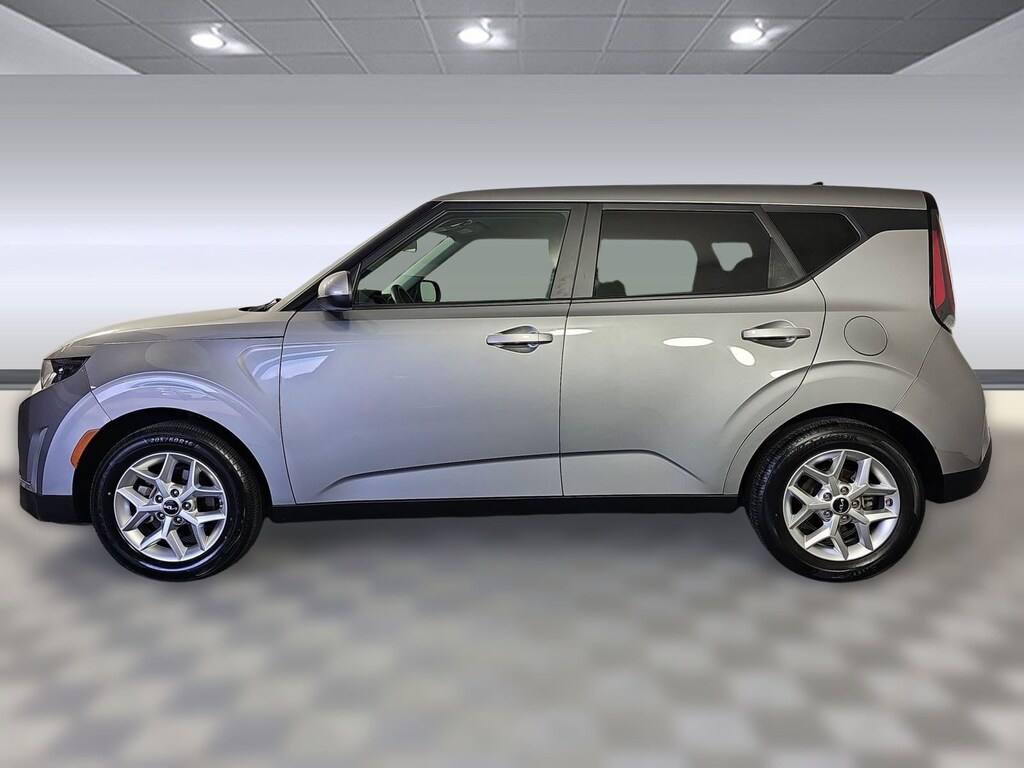 Used 2023 Kia Soul LX