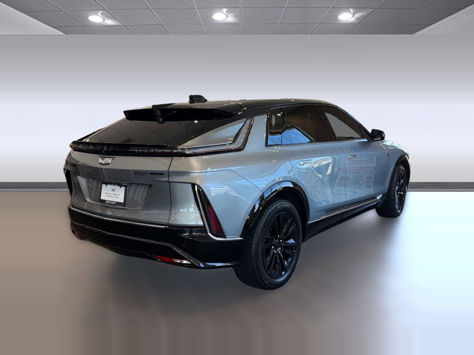 2025 Cadillac LYRIQ Luxury 2 - Photo 8