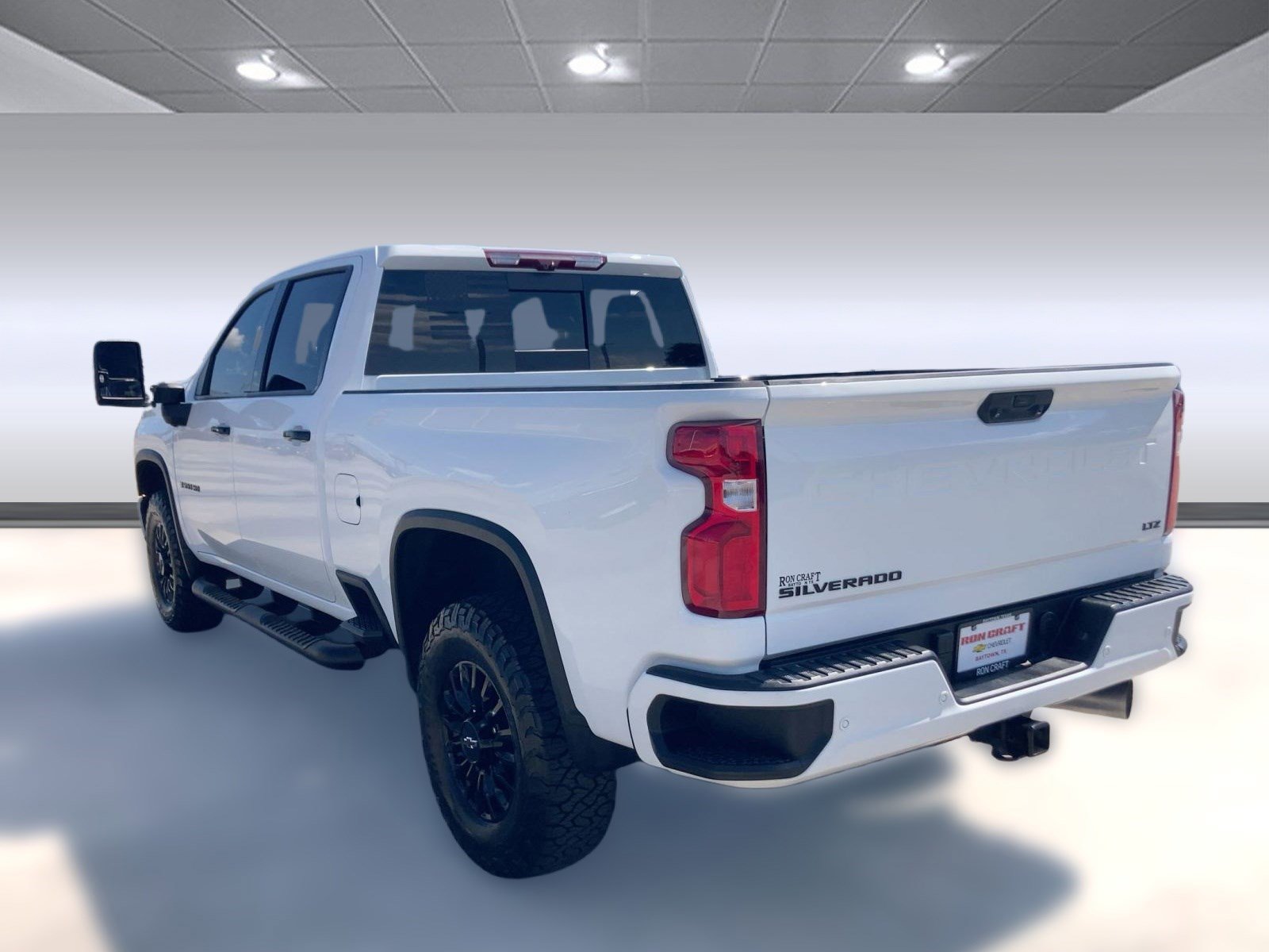 2024 Chevrolet Silverado 3500HD LTZ photo 3