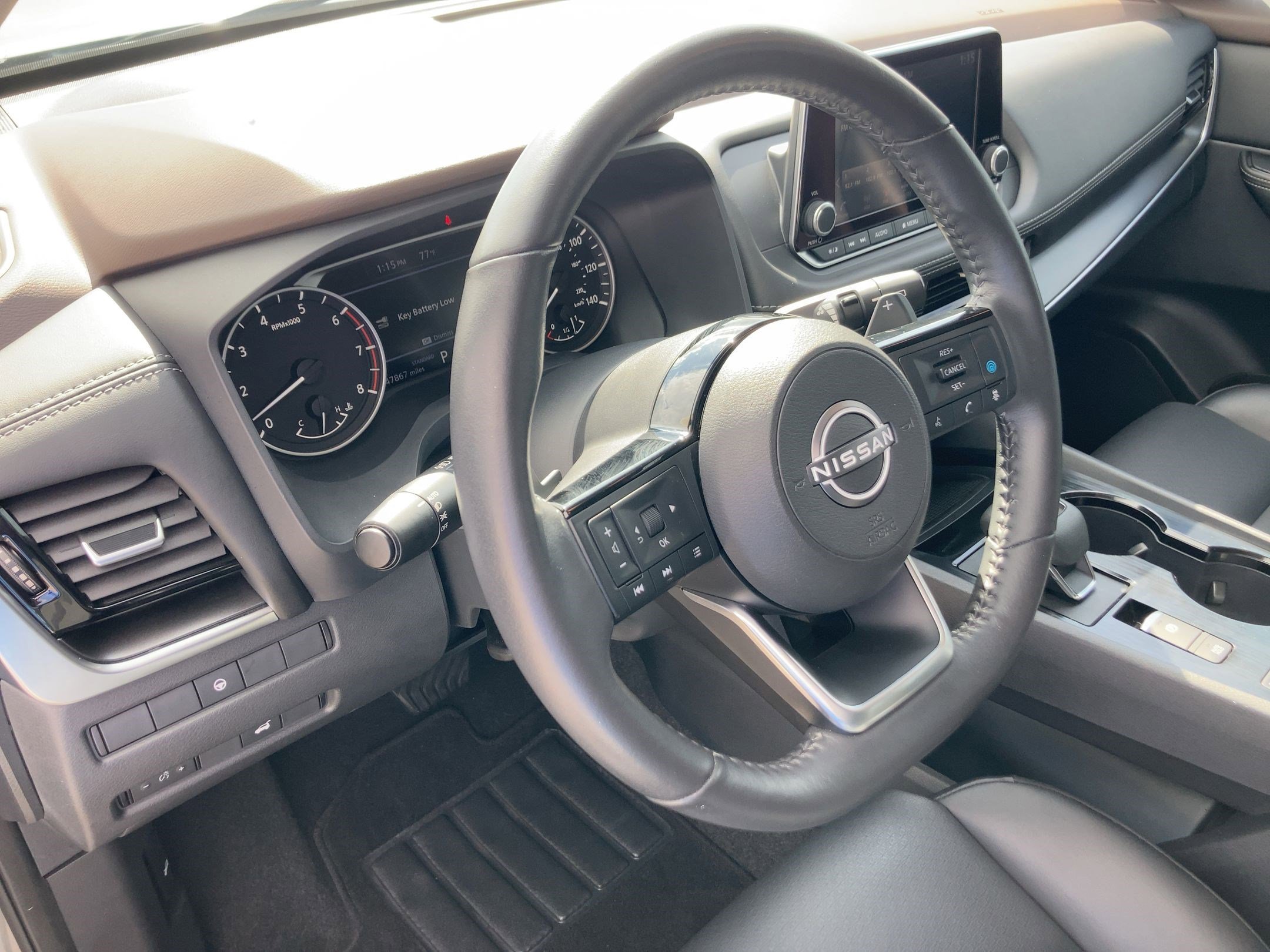 2023 Nissan Rogue SV photo 4