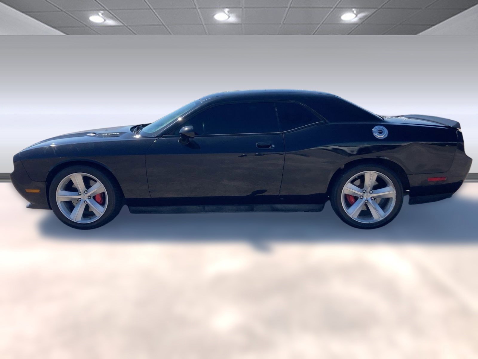 2010 Dodge Challenger SRT8 photo 2