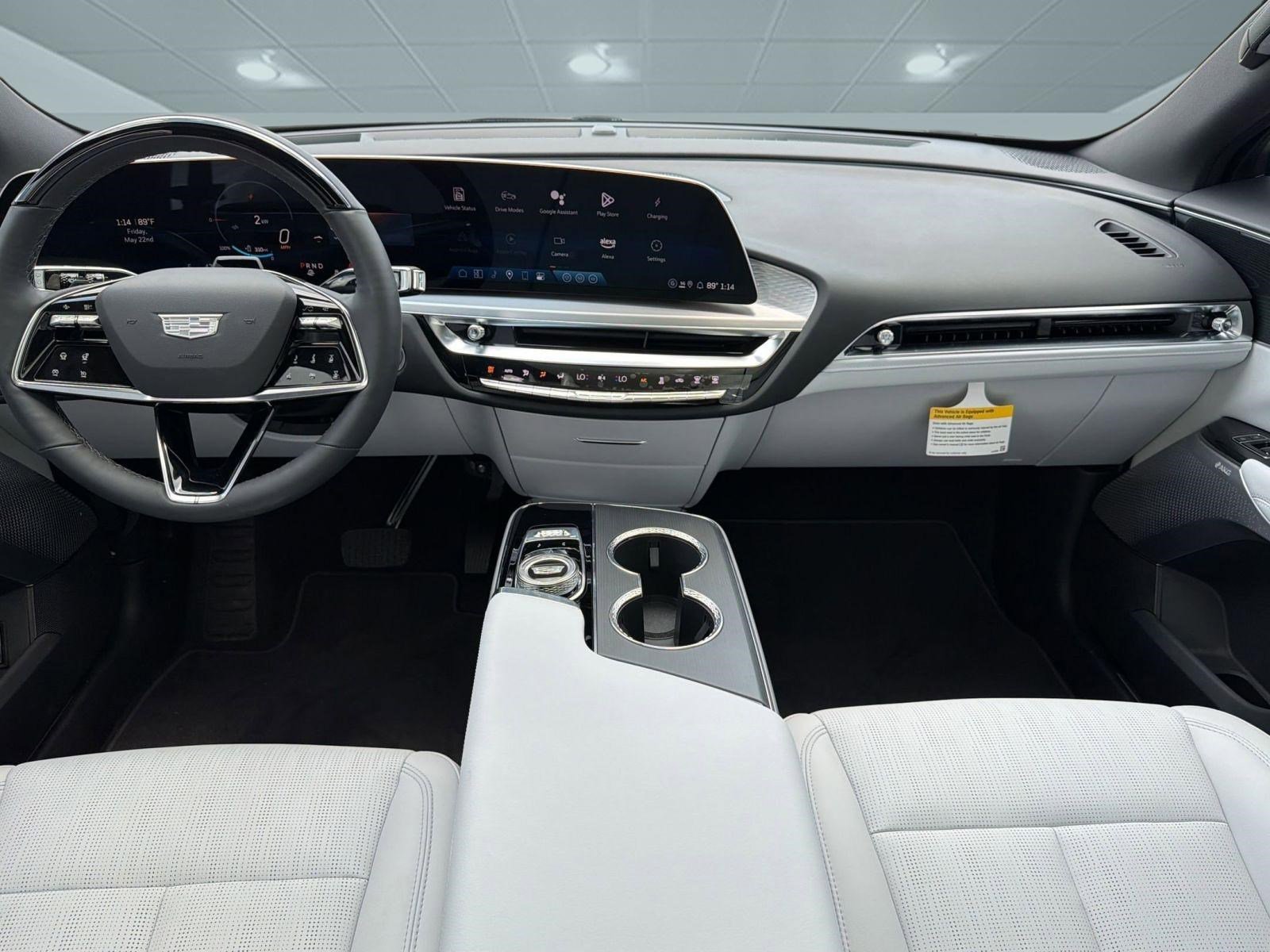 2025 Cadillac LYRIQ Luxury 2 - Photo 16