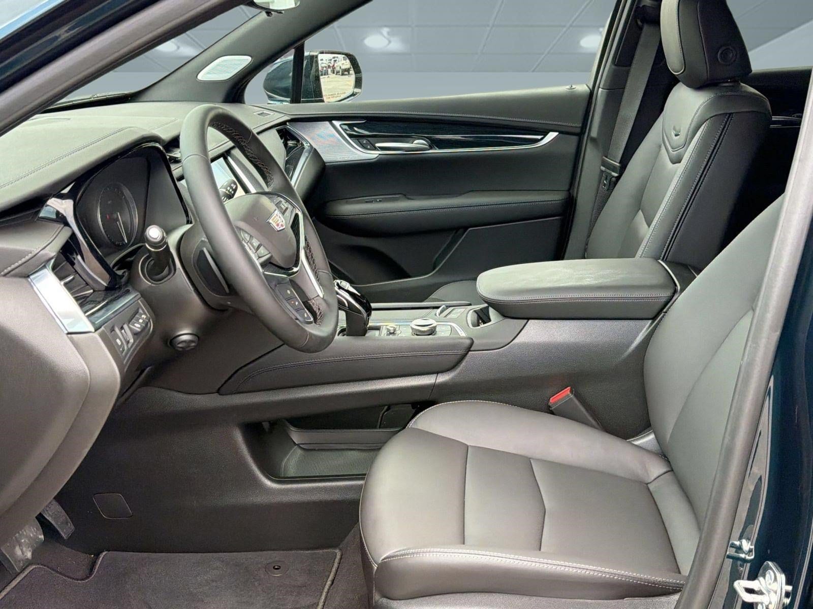 2026 Cadillac XT5 Premium Luxury - Photo 5