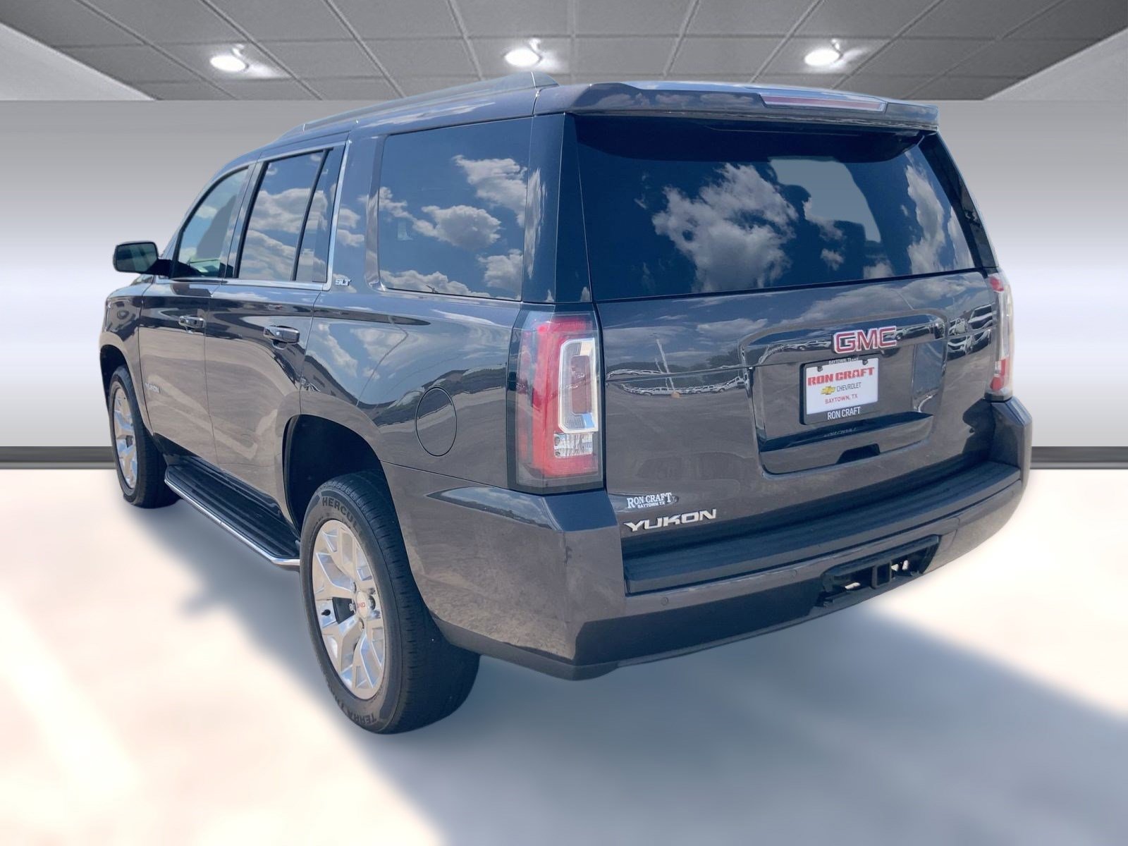 2018 Gmc Yukon SLT photo 3