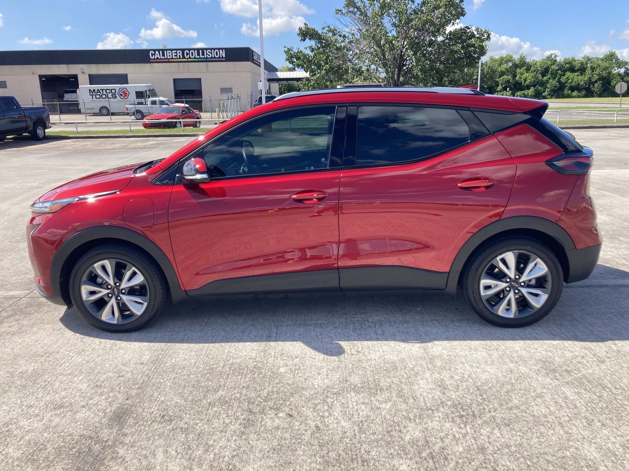 Used 2023 Chevrolet Bolt EUV LT with VIN 1G1FY6S06P4170961 for sale in Baytown, TX